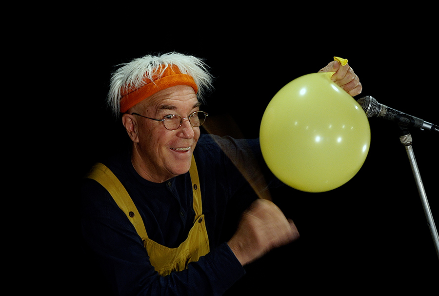 Linsey Pollak photo by Leodale